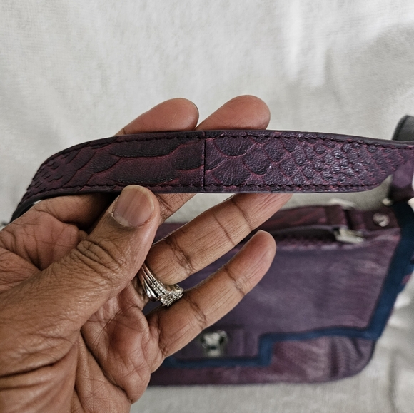 Juicy Couture Snakeskin Leather and Suede Shoulder Bag - Picture 15 of 16